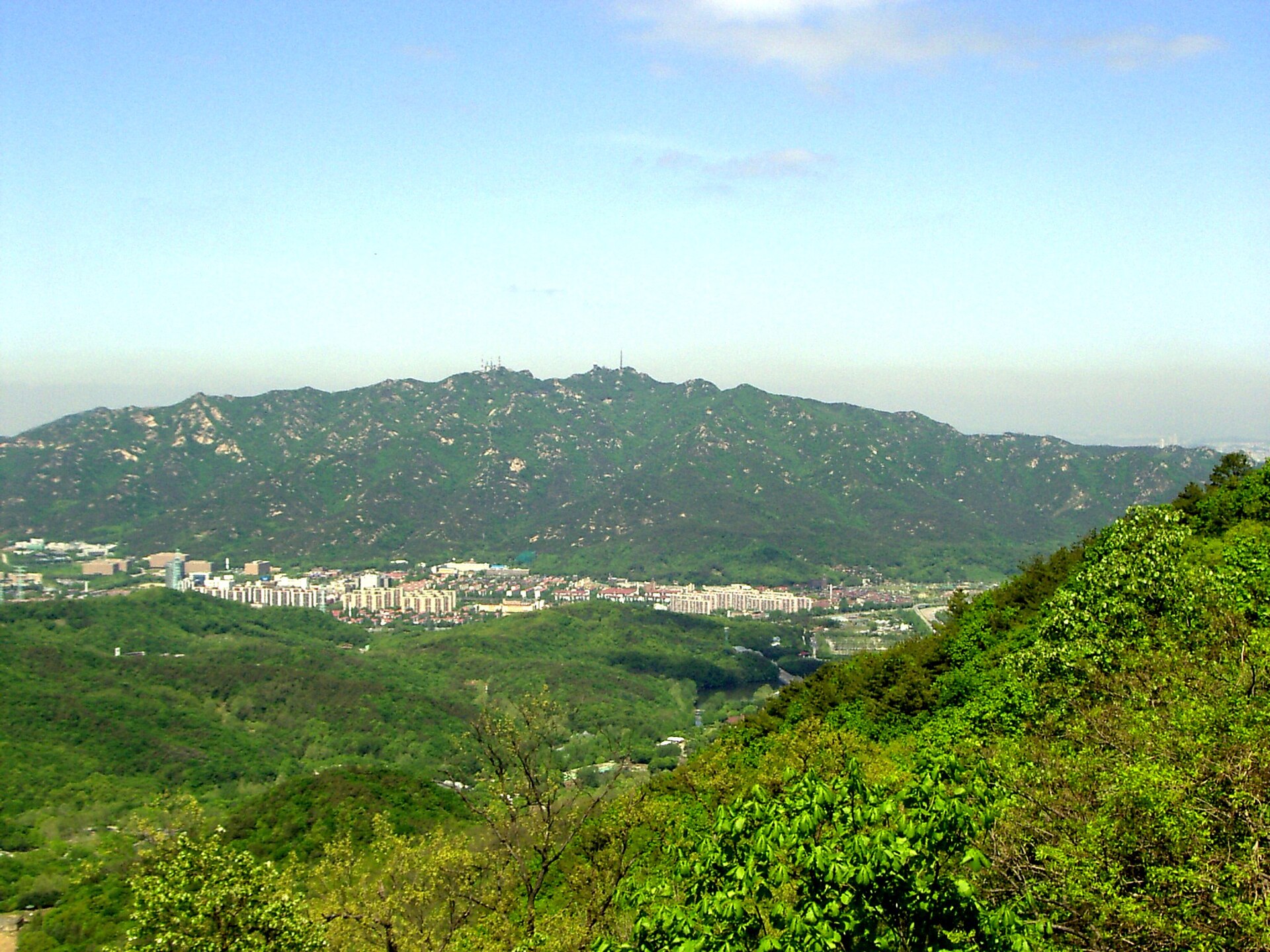 Gwanaksan ridge in southern Seoul with the city below