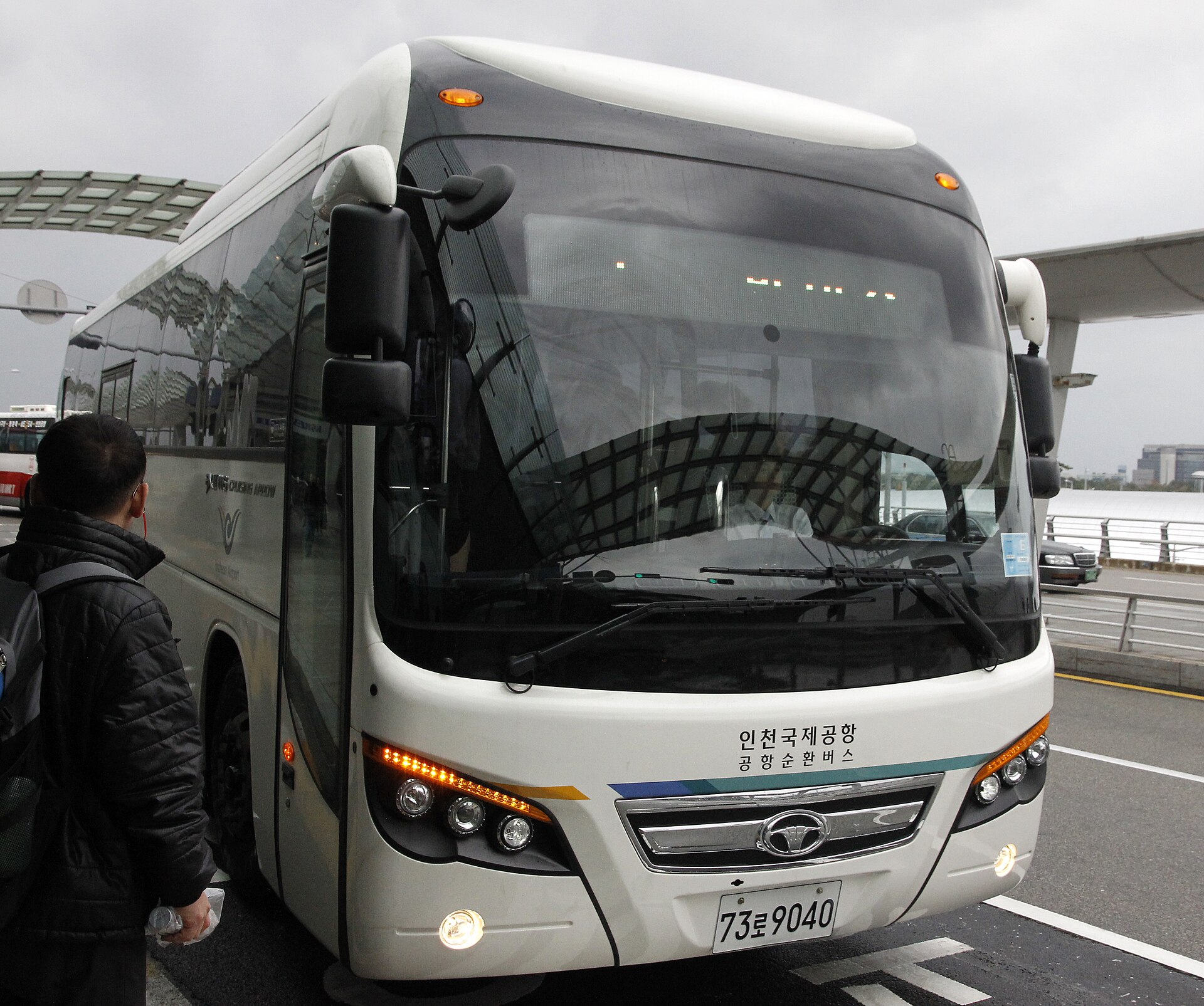 仁川機場第一、第二航廈之間的免費接駁巴士