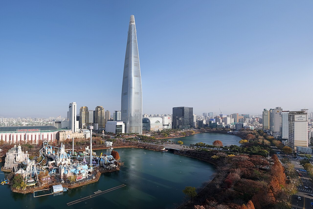 Lotte World Tower and Lotte World beside Seokchon Lake in Jamsil, the area covered by Incheon Airport to Jamsil routes
