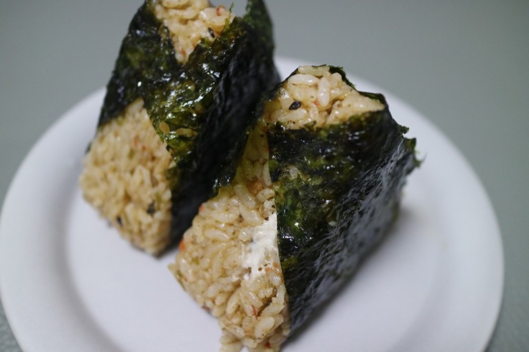 Triangle kimbap (samgak-gimbap), the convenience store rice triangle wrapped in seaweed