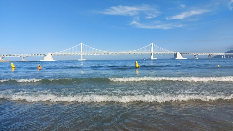 Where to stay in Busan: Gwangan Bridge and Gwangalli Beach