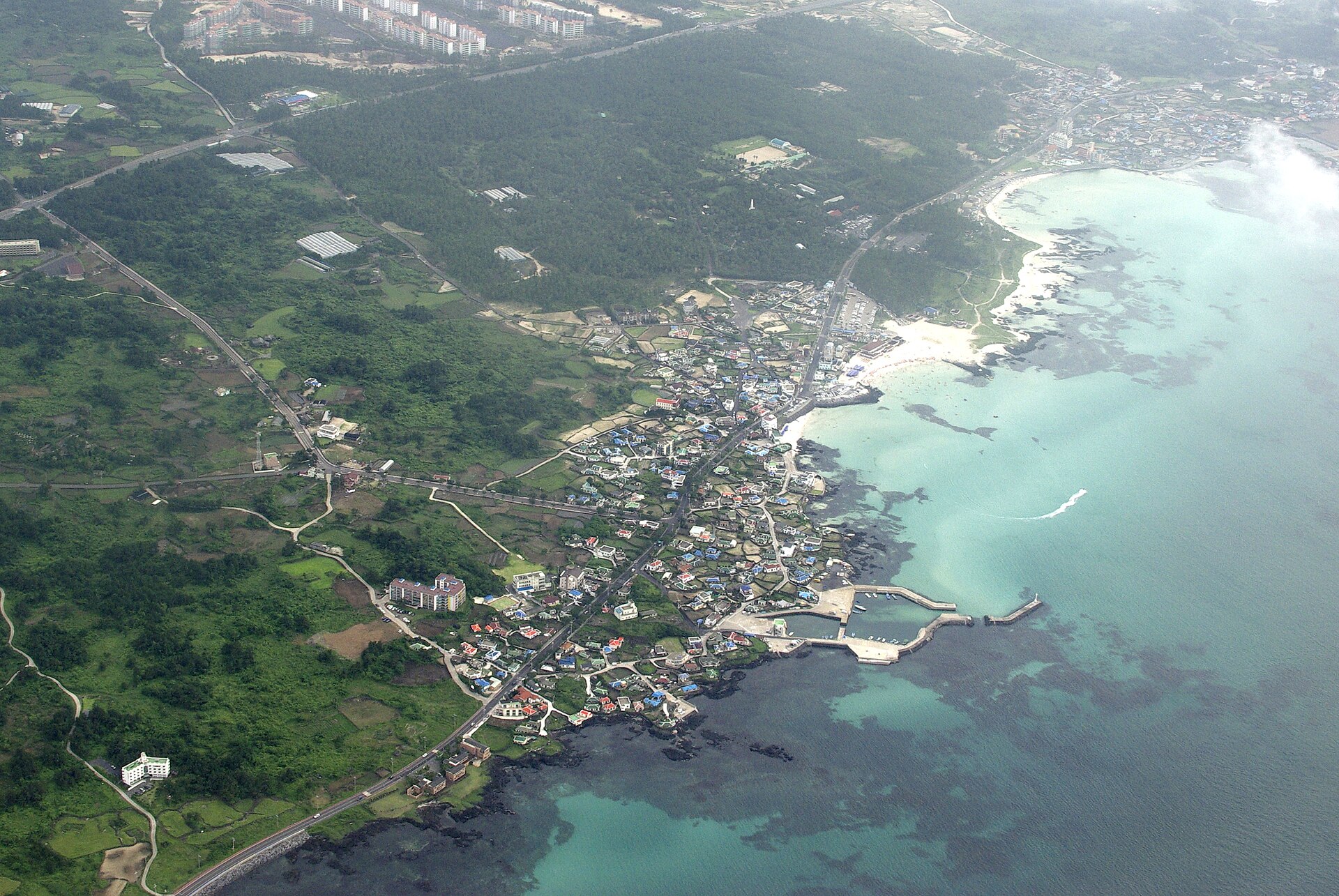 Hyeopjae Beach on the west coast of Jeju near Aewol